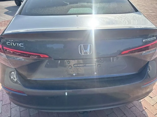 Used 2023 Gray Honda Touring image 9