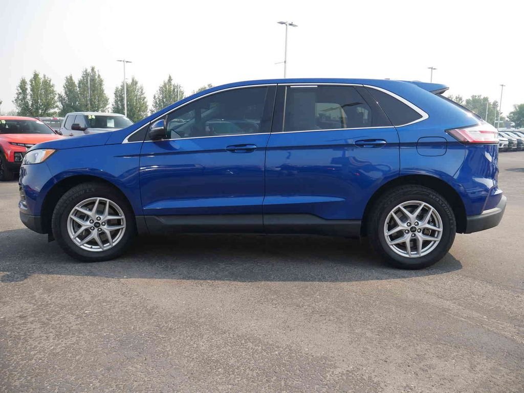 Used 2024 Blue Ford SEL image 17