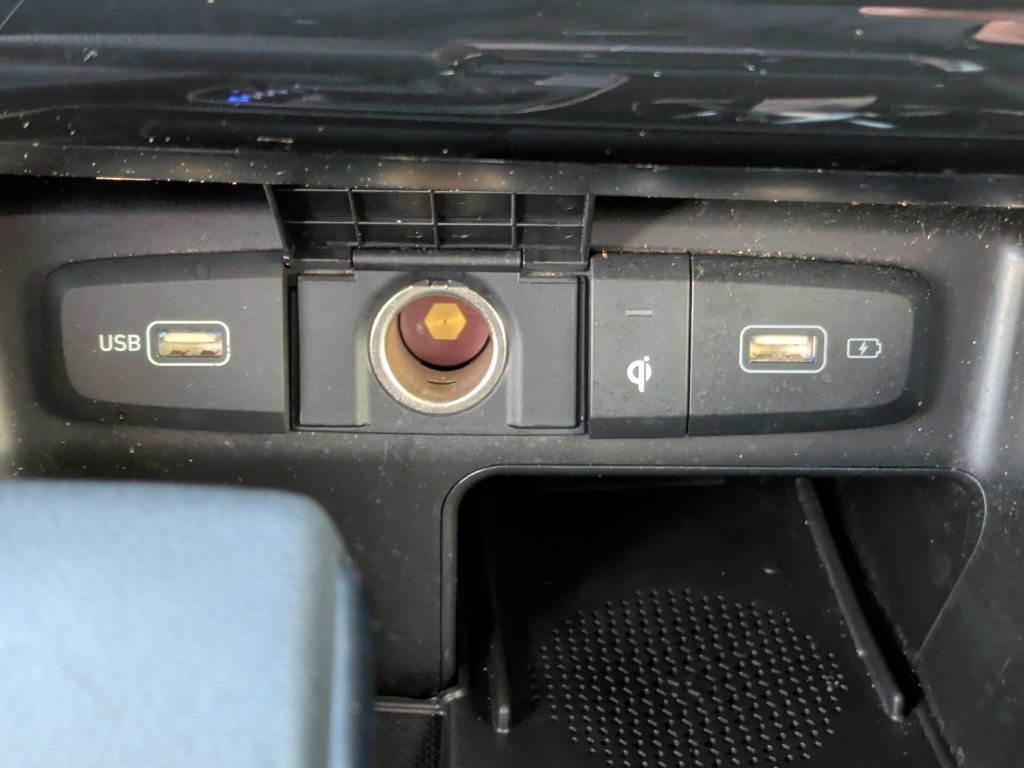 Used 2023 Blue Stone Hyundai SEL image 30