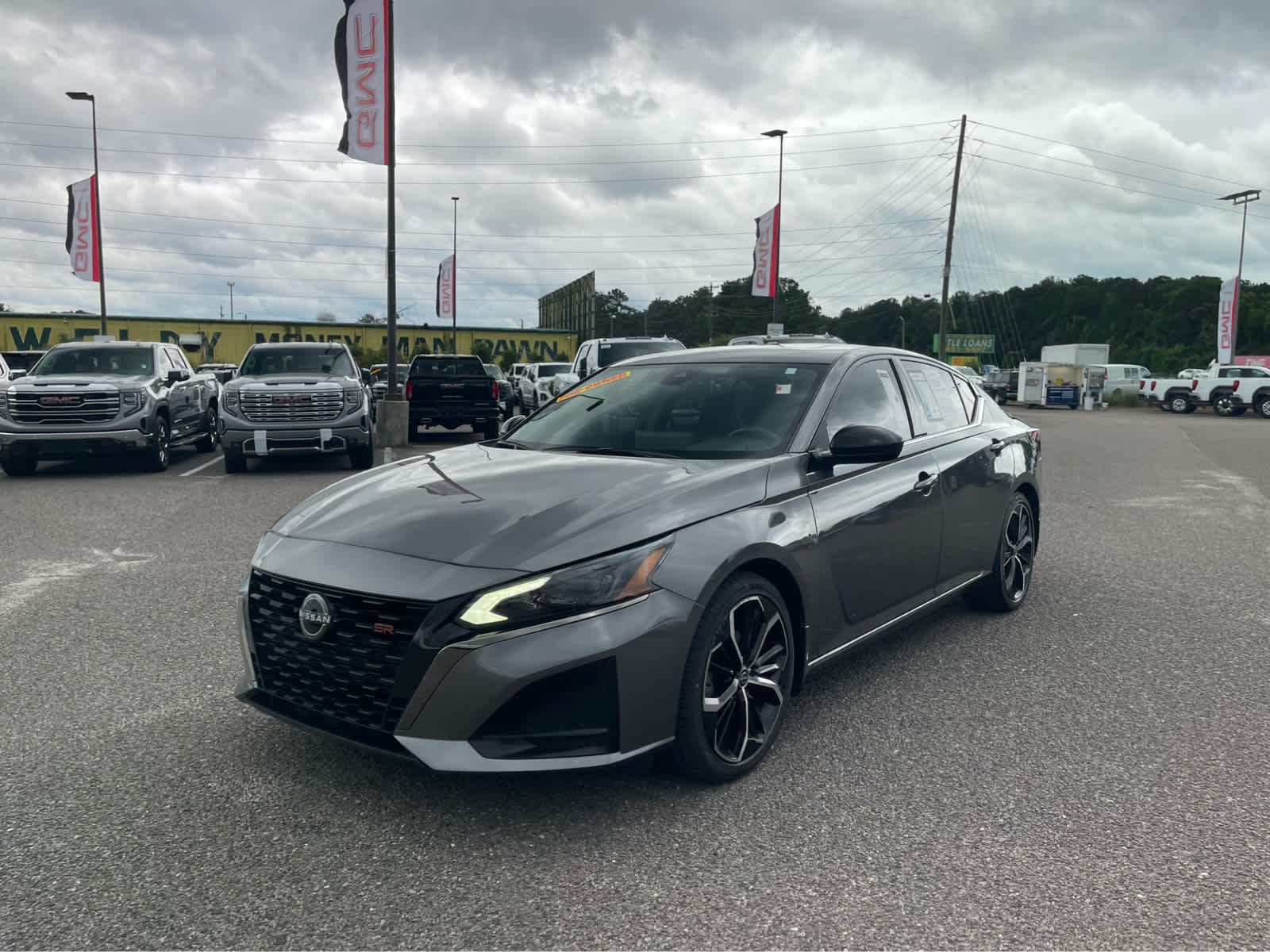 Used 2024 Gun Metallic Nissan 2.5 SR image 2