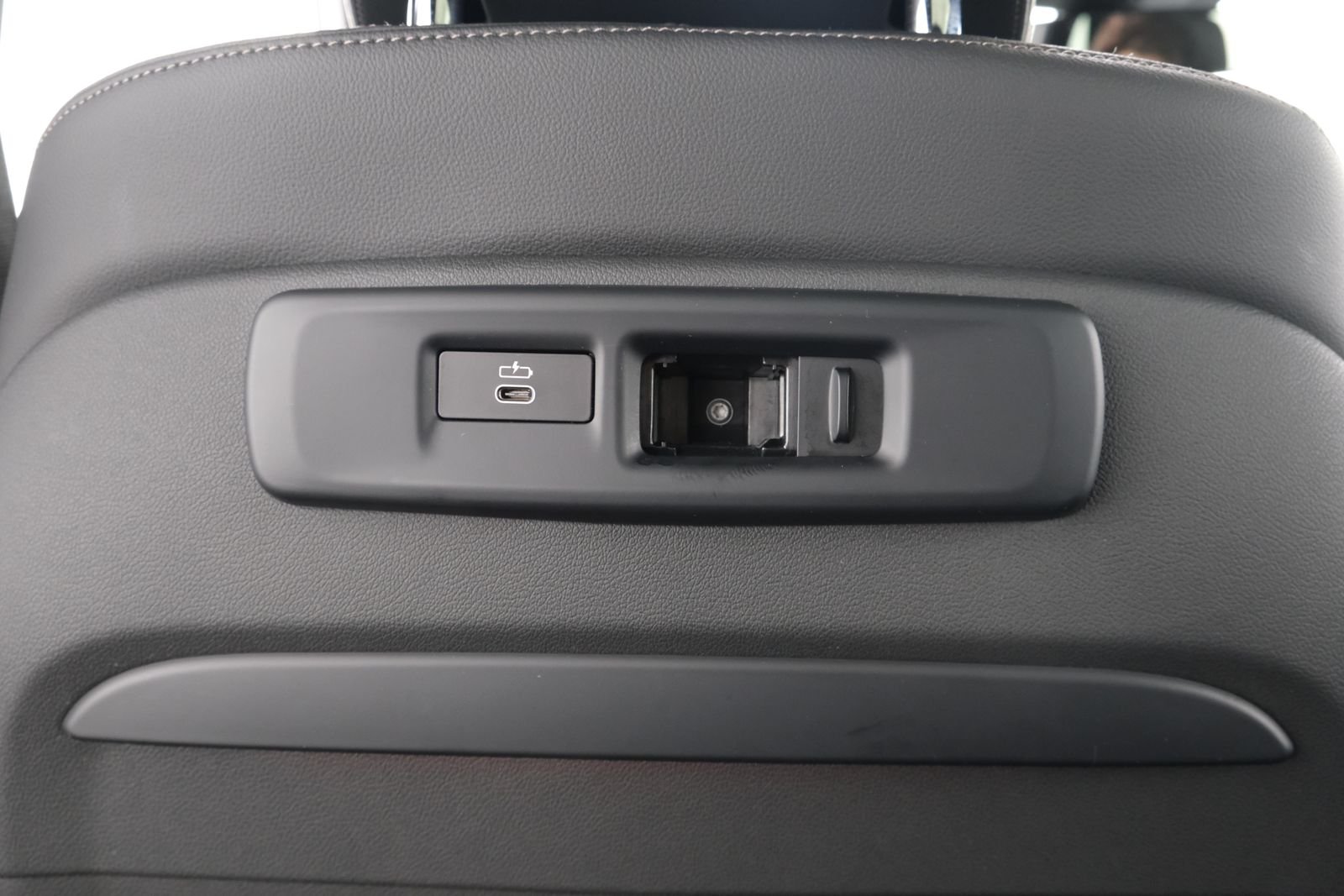 Used 2020 Tanzanite Blue II Metallic BMW xDrive40i image 35