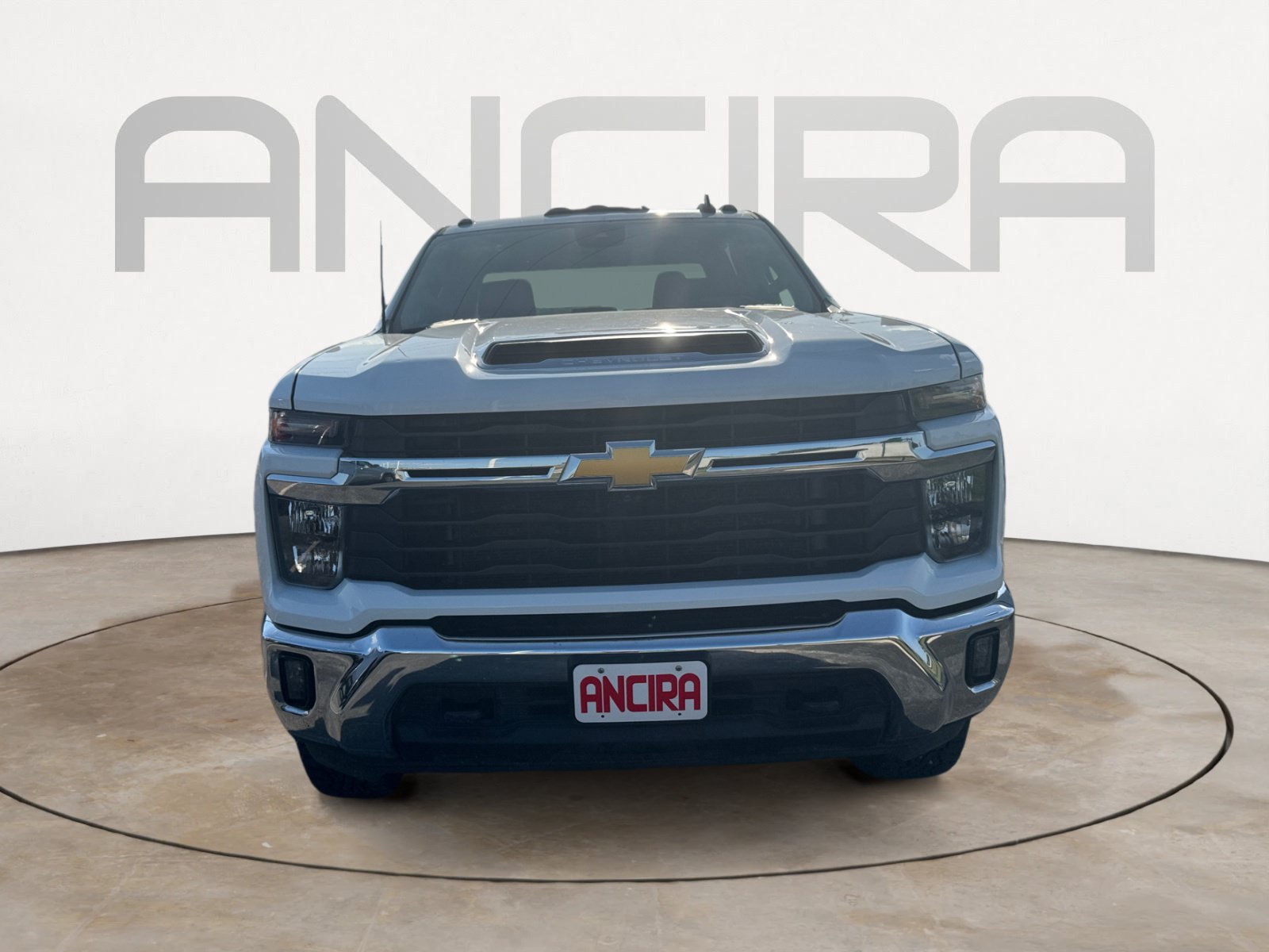 Used 2024 Summit White Chevrolet LT image 5