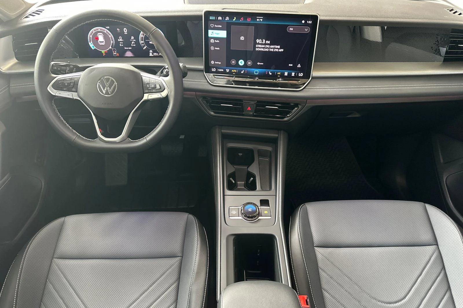New 2026 Black Volkswagen 2.0T SE image 11