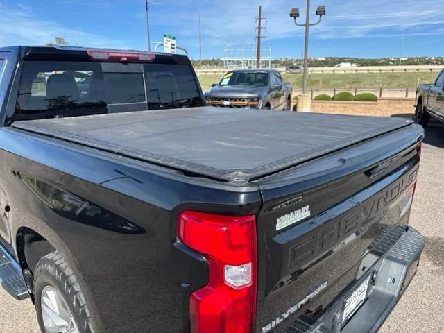 Used 2019 BLACK Chevrolet High Country image 20