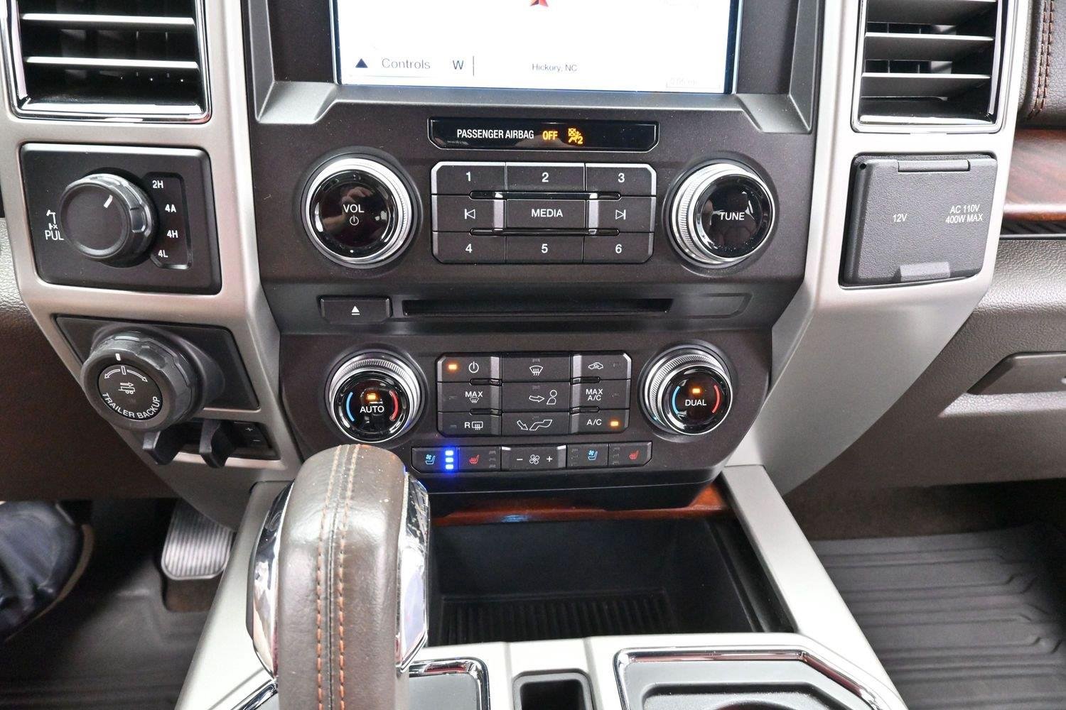 Used 2018 White Platinum Metallic Tricoat Ford XL image 27