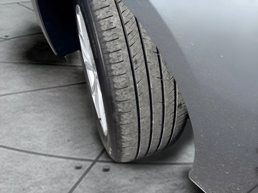 Used 2025 Gray Chevrolet LT image 29