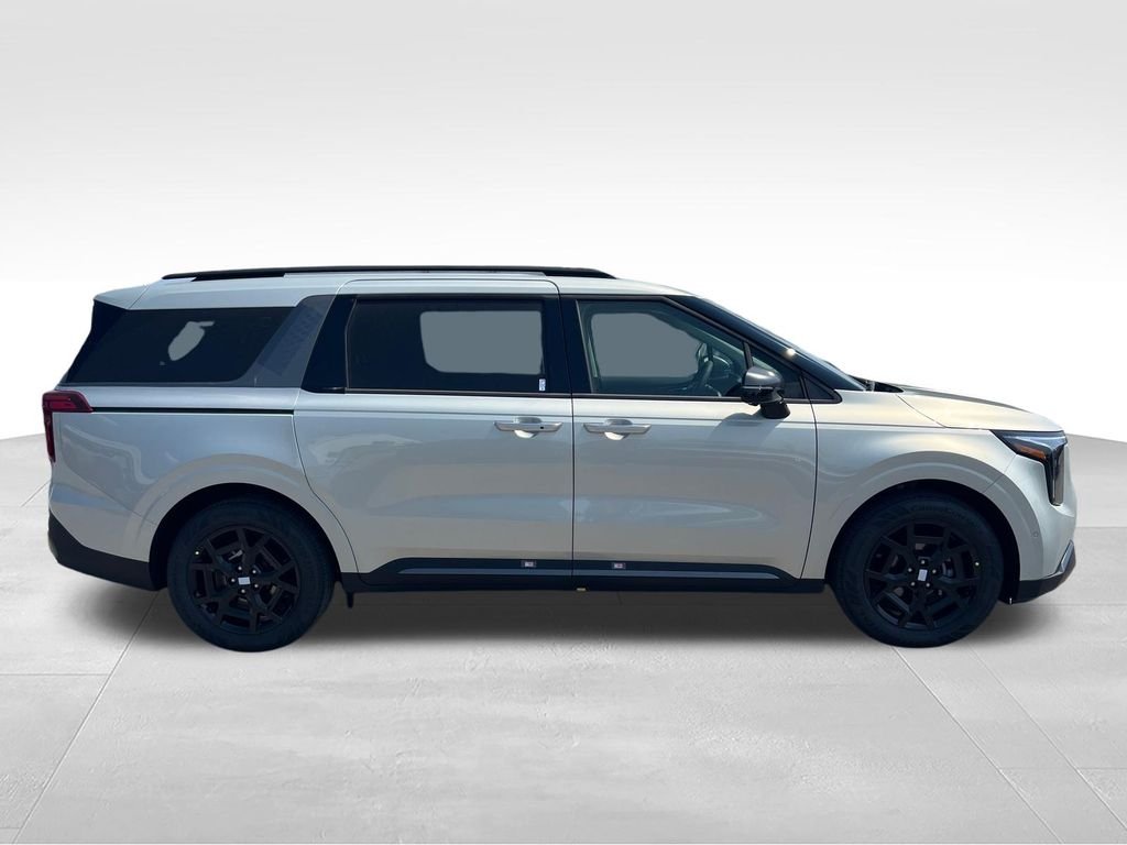 New 2027 Silver Kia SX image 6