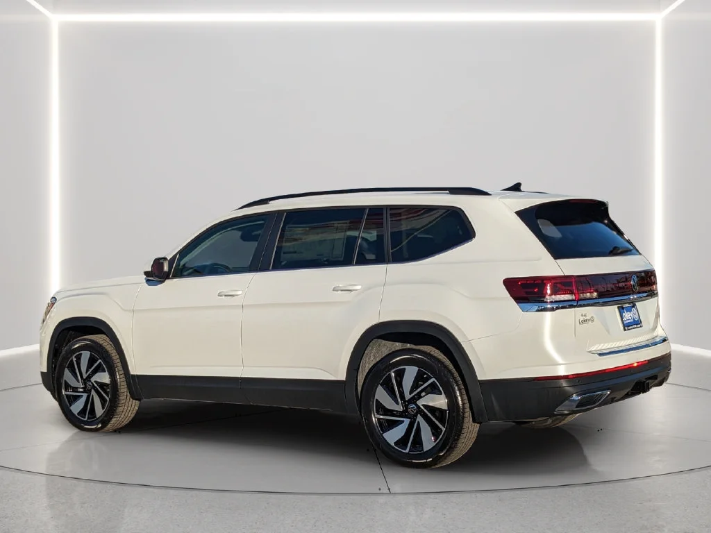 2026 Volkswagen Atlas SE w/Tech - Photo 6