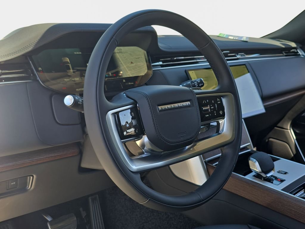New 2026 Fuji White Land Rover SE LWB image 18