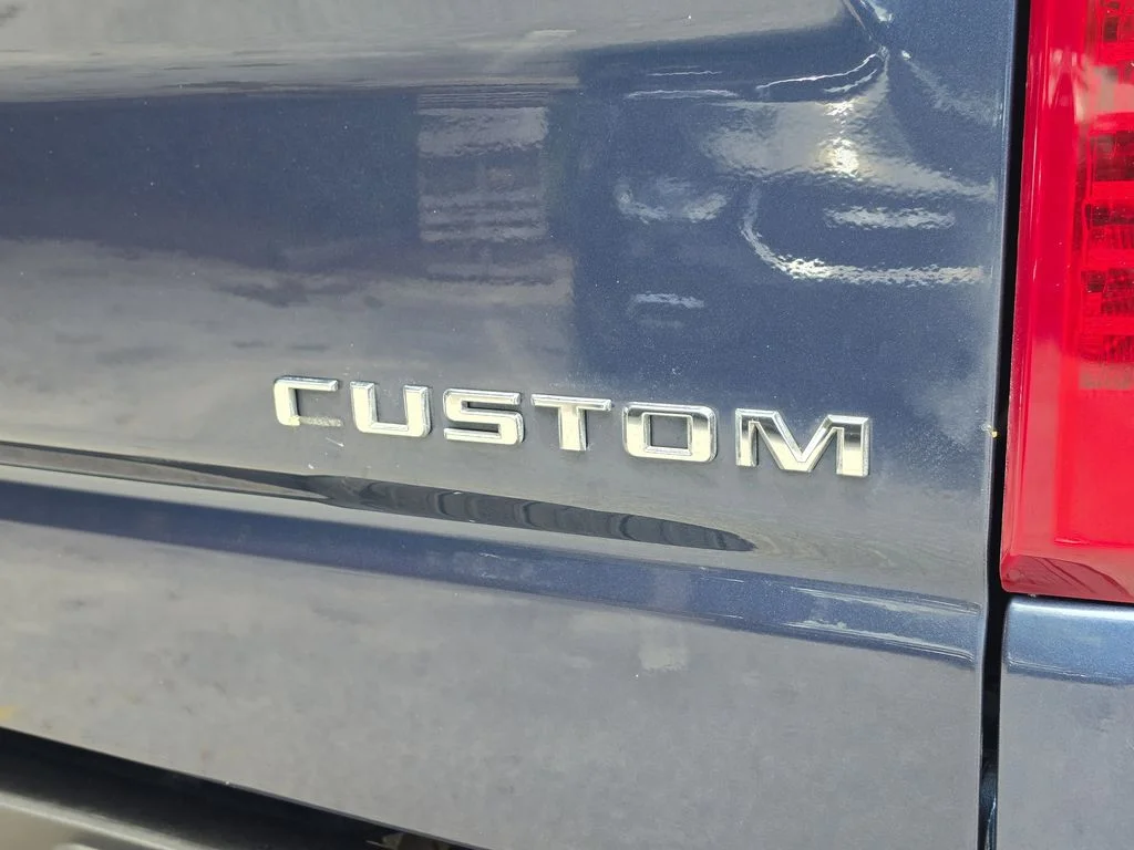 Certified Used 2022 Blue Metallic Chevrolet  image 10