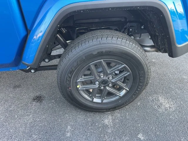 New 2026 Hydro Blue Pearl-Coat Exterior Paint Jeep Sport S image 19