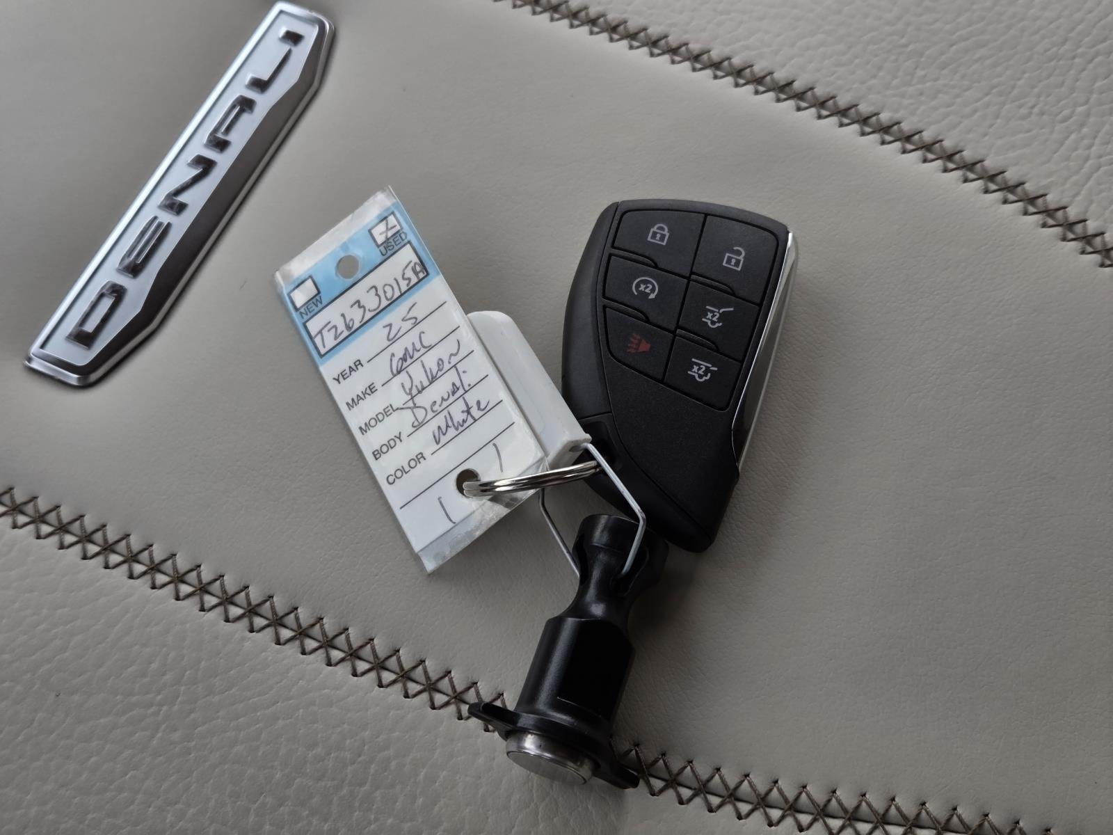 Used 2025 White Frost Tricoat GMC Denali image 44