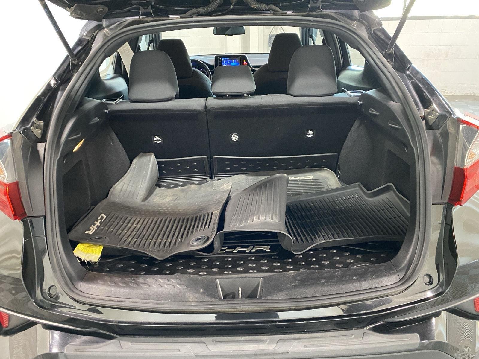 Used 2018 Black Sand Pearl Toyota XLE Premium image 19