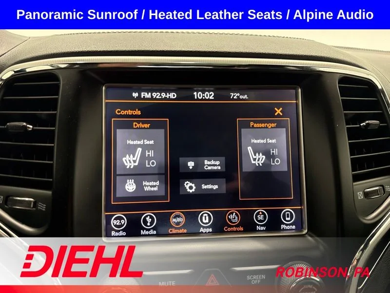 Used 2018 Red Jeep Limited image 33