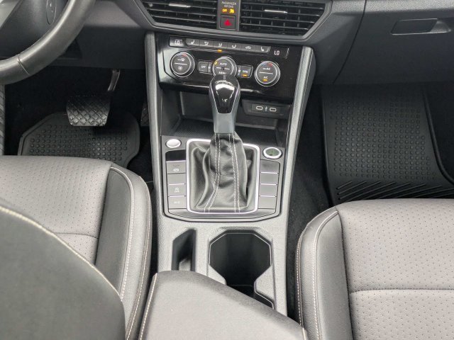 Used 2024  Volkswagen 1.5T SE image 17