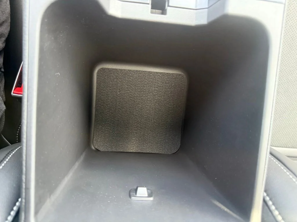 New 2026 Baltic Gray Metallic Clear-Coat Exterior Paint Jeep Laredo image 23