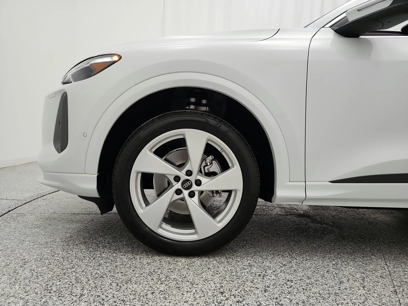 Used 2025 Glacier White Metallic Audi Premium Plus image 18