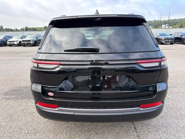New 2026 Black Jeep  image 4