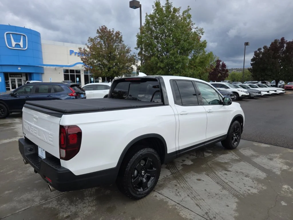 Used 2024 Platinum White Pearl Honda AWD BLACK EDITION image 5