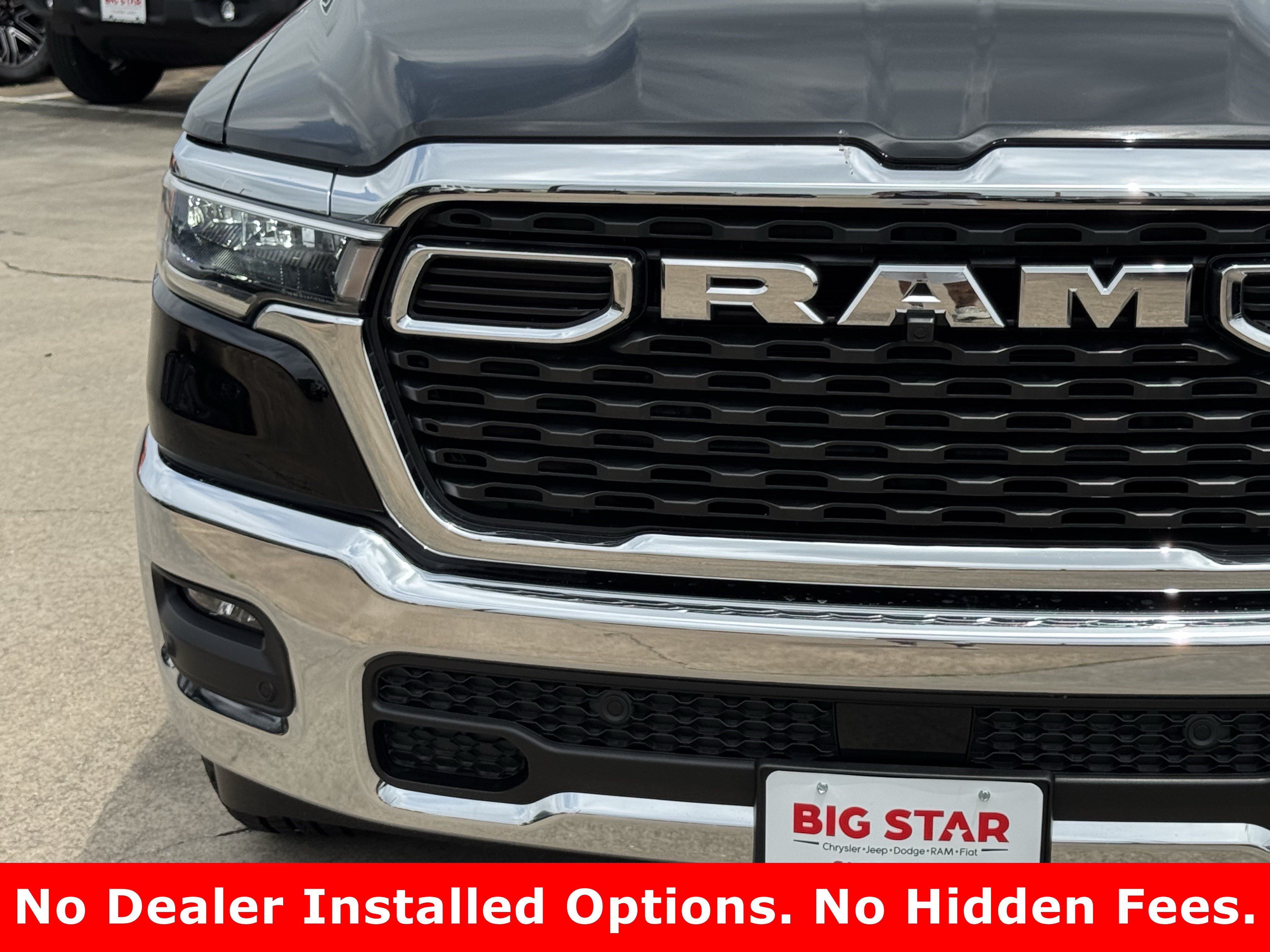New 2026 Diamond Black Crystal Pearl-Coat Exterior Paint RAM Lone Star image 5