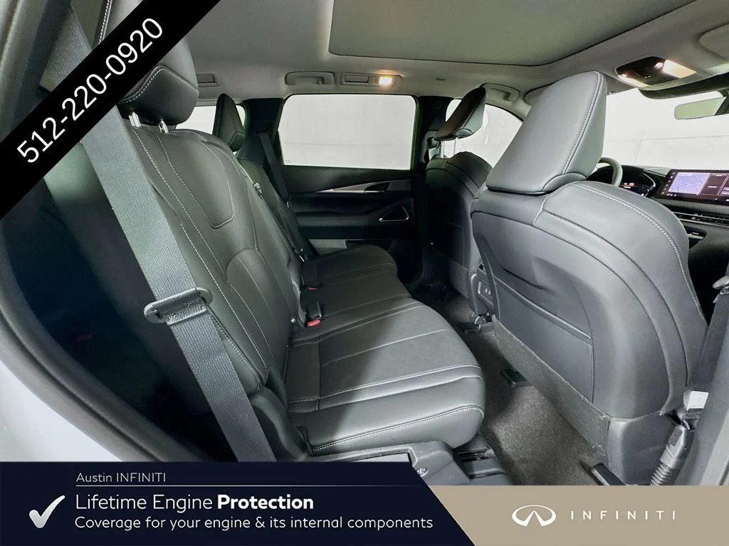 New 2027 RADIANT WHITE INFINITI LUXE image 37