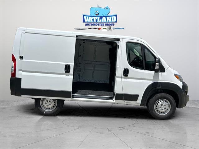 New 2026 Bright White Clear-Coat Exterior Paint RAM Tradesman image 8