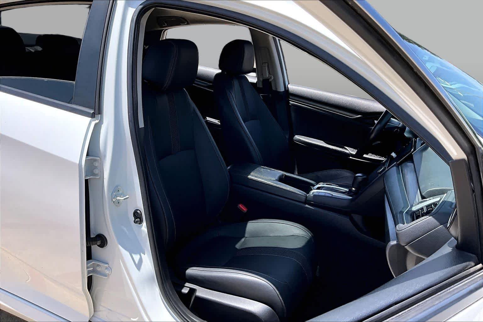 Used 2019 Platinum White Pearl Honda EX-L image 8