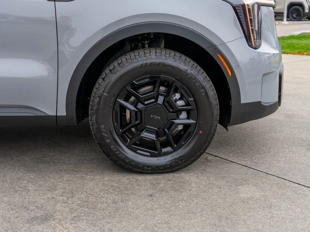 New 2026 Wolf Gray Kia X-Pro SX Prestige AWD image 36
