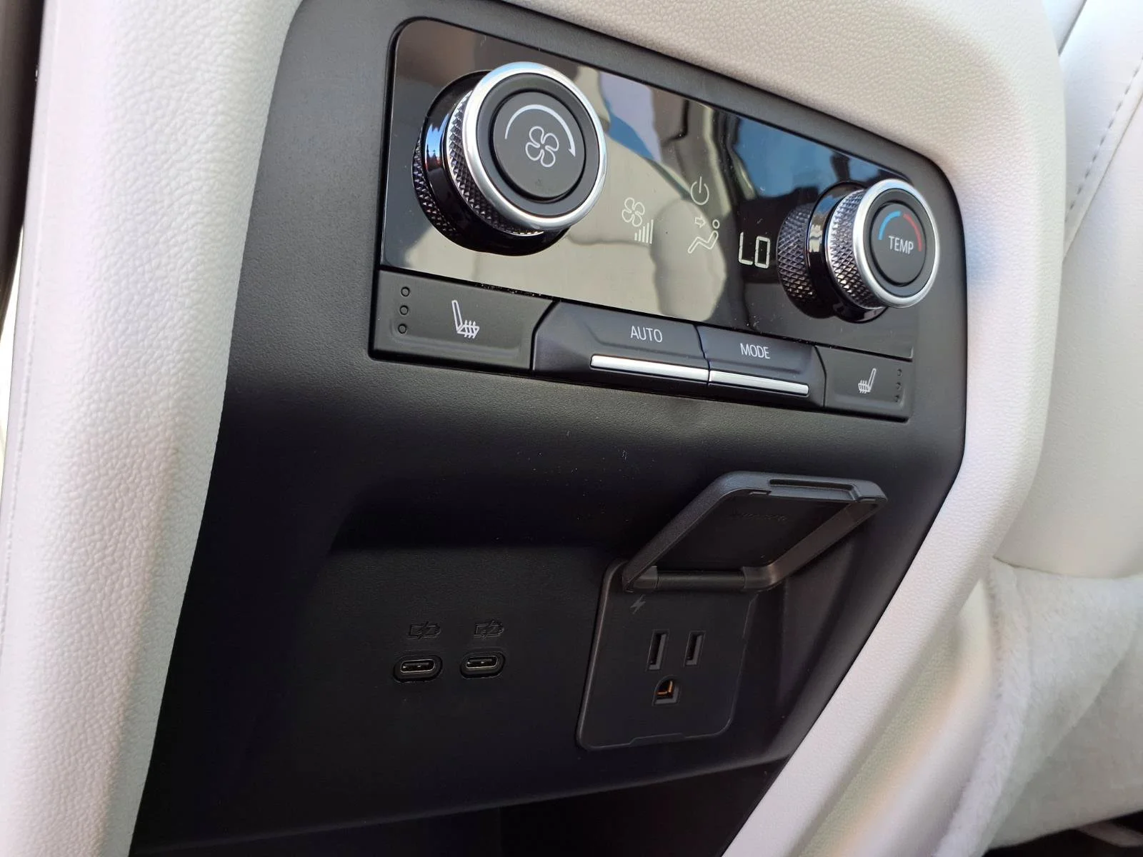 2027 Buick Enclave Avenir - Photo 18