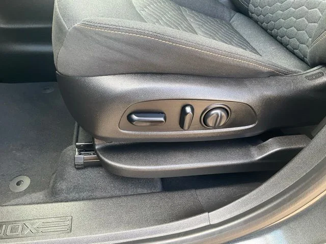 Used 2019 Gray Chevrolet LT image 7