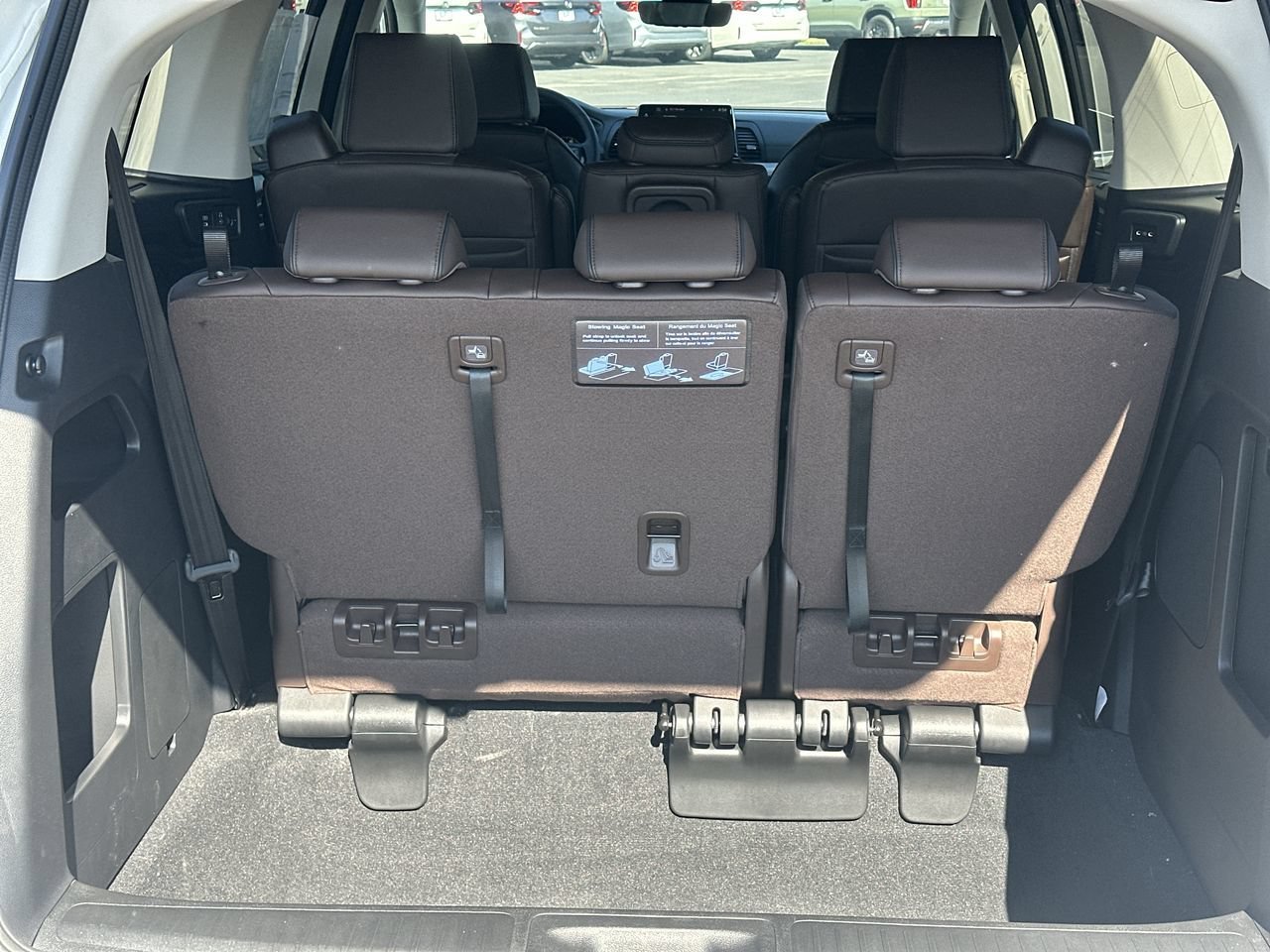 2026 Honda Odyssey Touring - Photo 25
