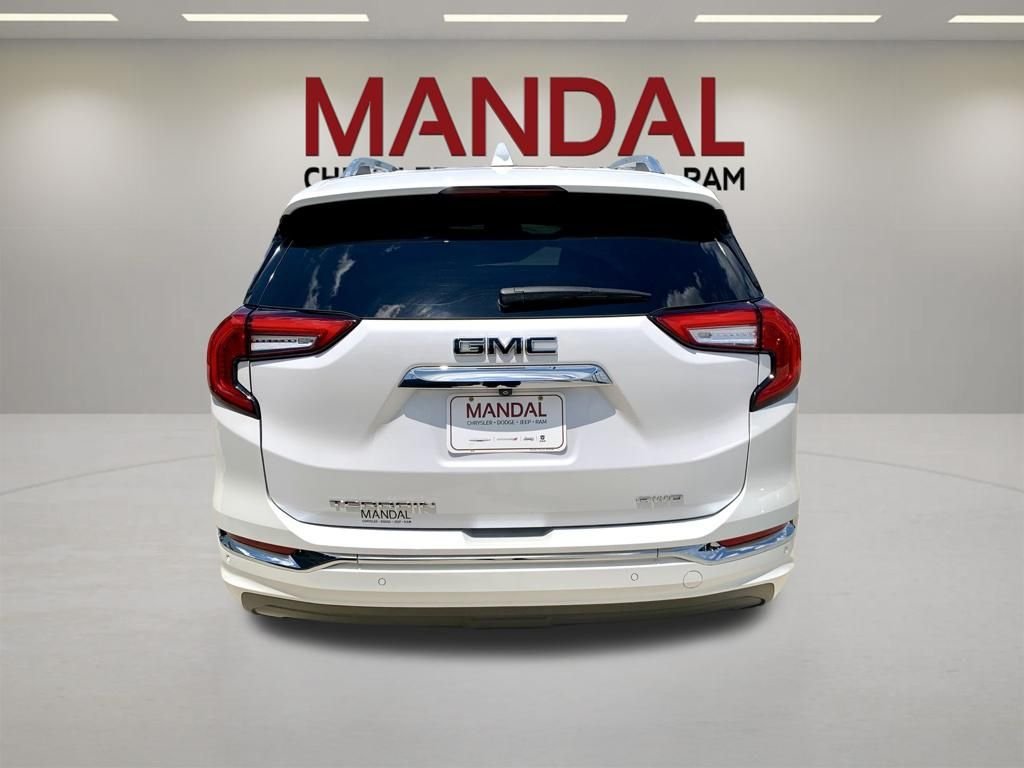 Used 2022 White GMC Denali image 6