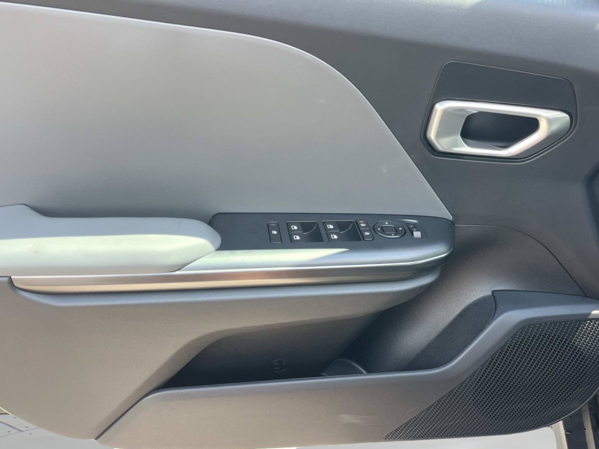 New 2026 Interstellar Gray Kia LXS image 20