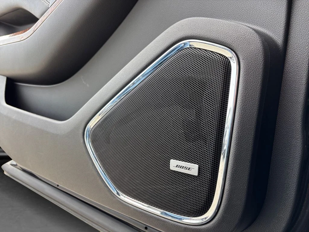 Used 2019 Black Chevrolet Premier image 29