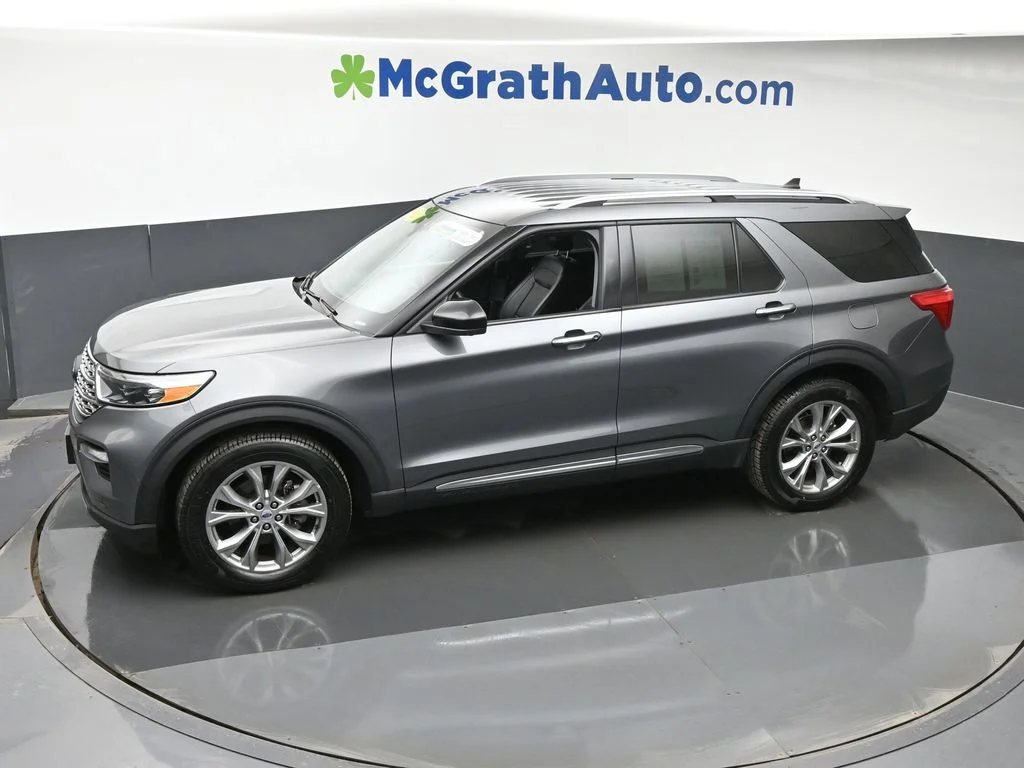 Used 2023 Gray Ford Limited image 22