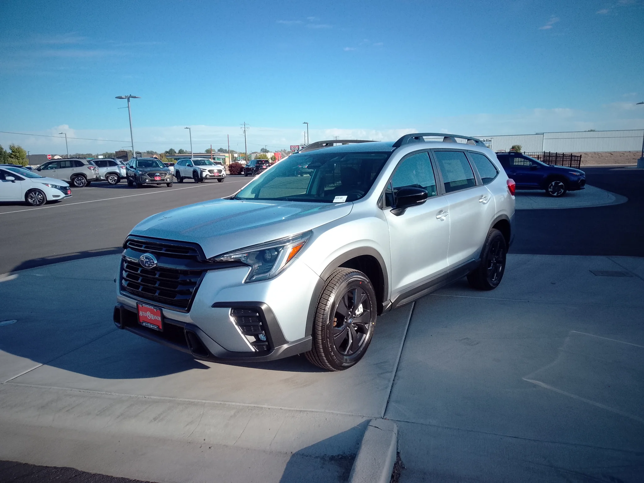 New 2026 ICE SILVER METALLIC Subaru Premium 7-Passenger image 7