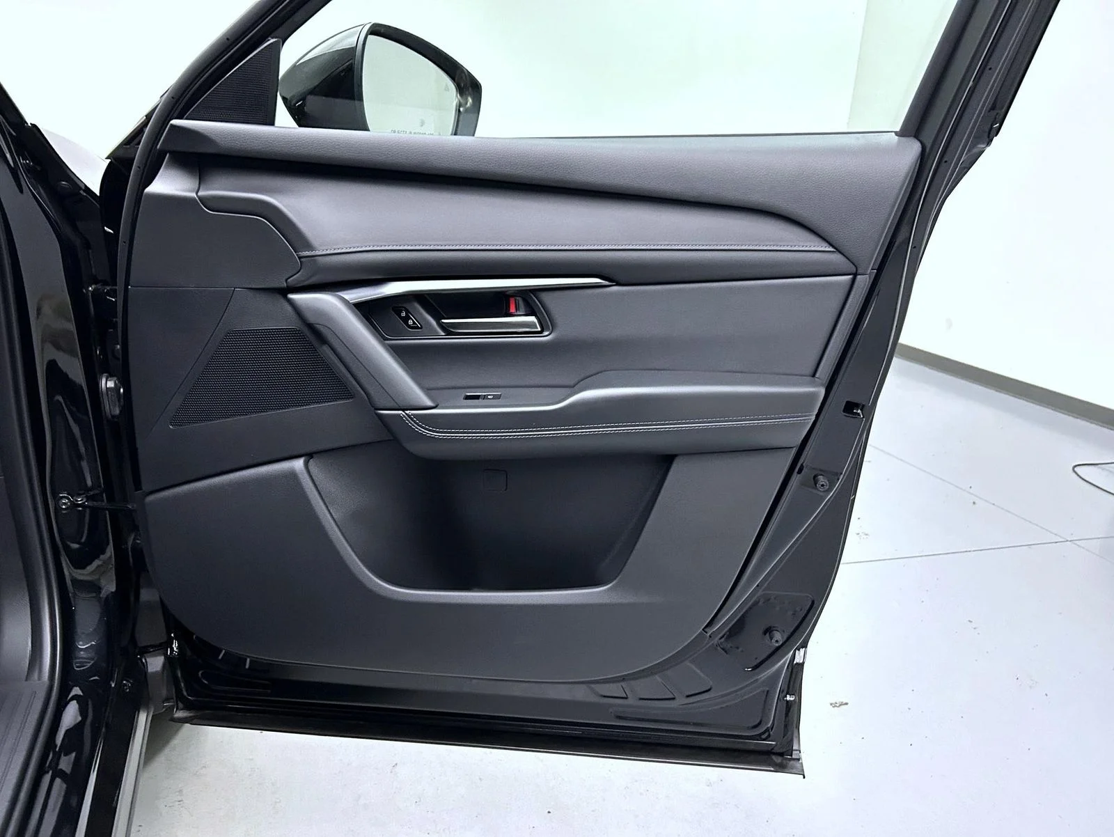 New 2026 Jet Black Mica Mazda 2.5 S Preferred AWD image 17