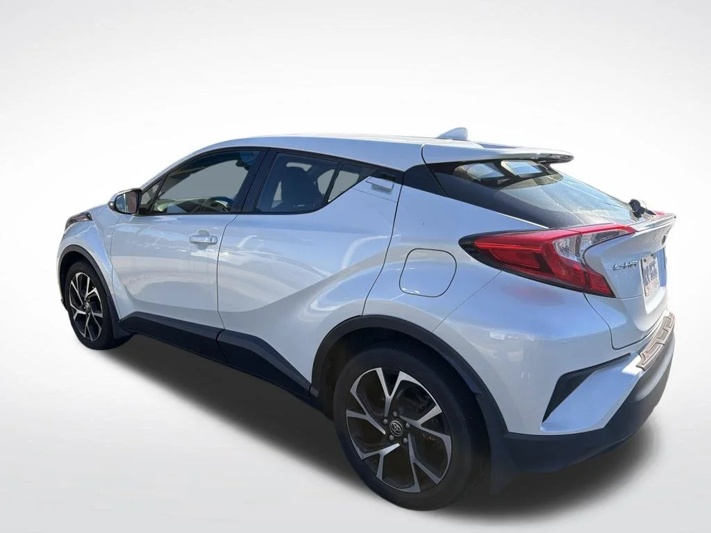 Used 2022 Wind Chill Pearl Toyota Limited image 6