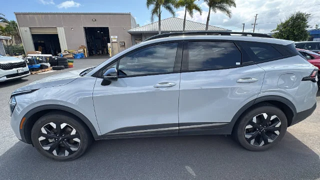 Used 2023 Gray Kia X-Line image 2
