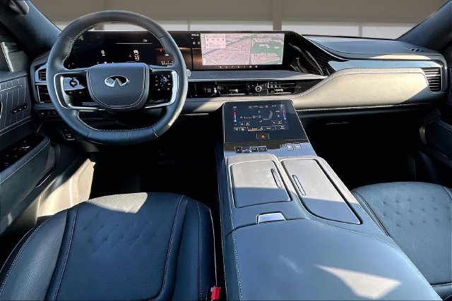 Used 2026 Black INFINITI AUTOGRAPH image 16