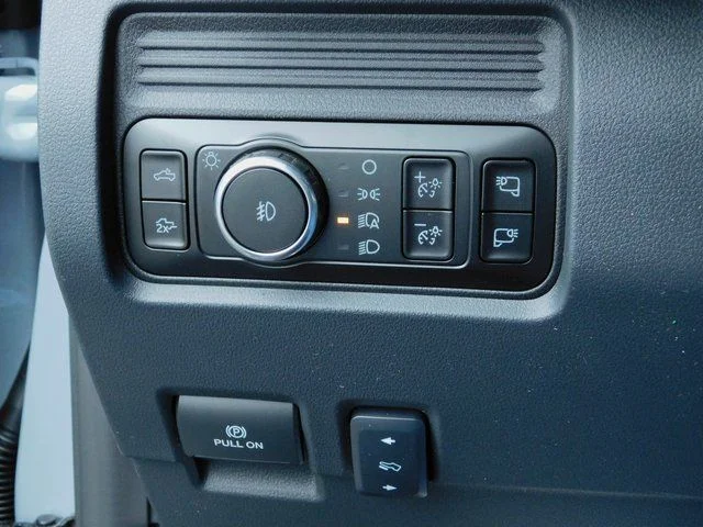 New 2026 Gray Ford Lariat image 25