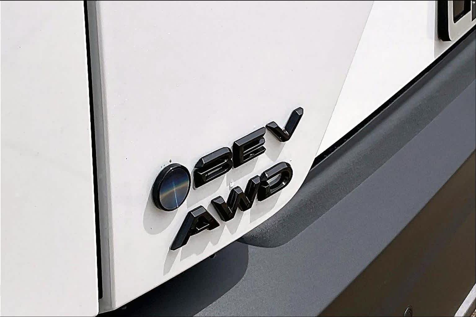 2026 Toyota C-HR SE - Photo 15