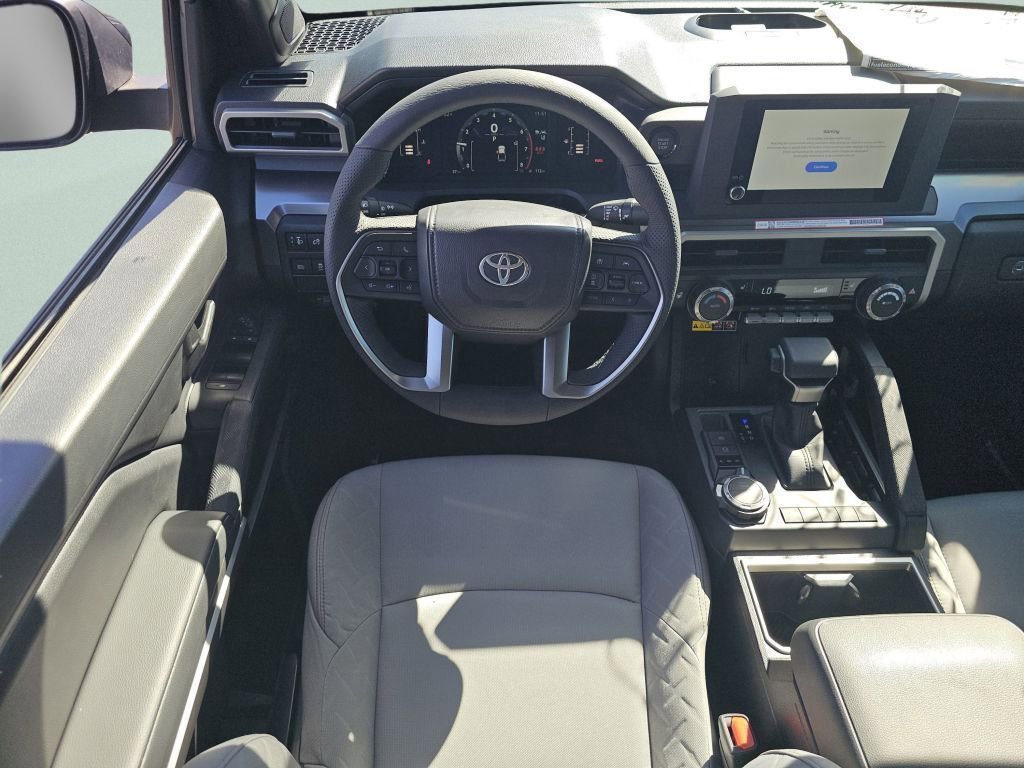 2025 Toyota Tacoma SR5 - Photo 4