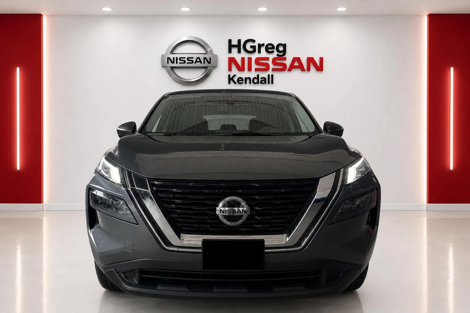 Used 2021 Gray Nissan S image 6