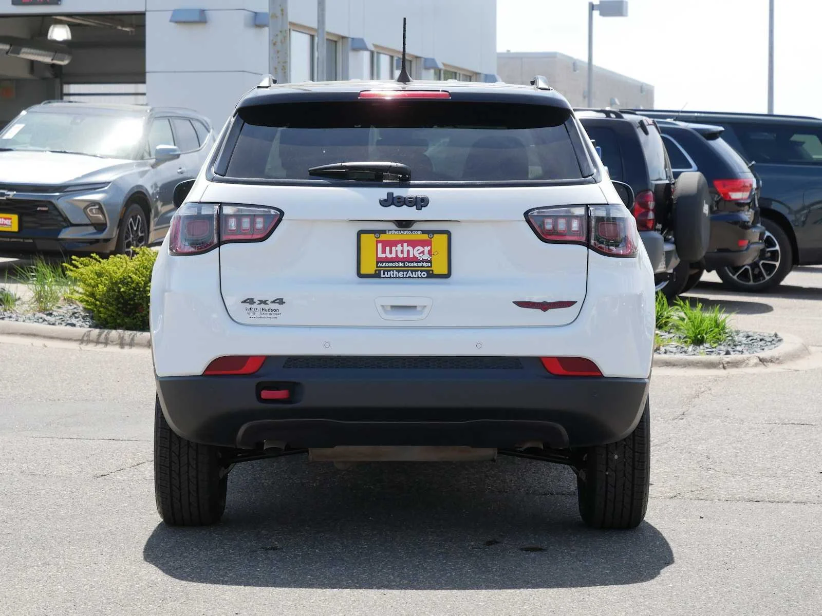 2025 Jeep Compass Trailhawk - Photo 6