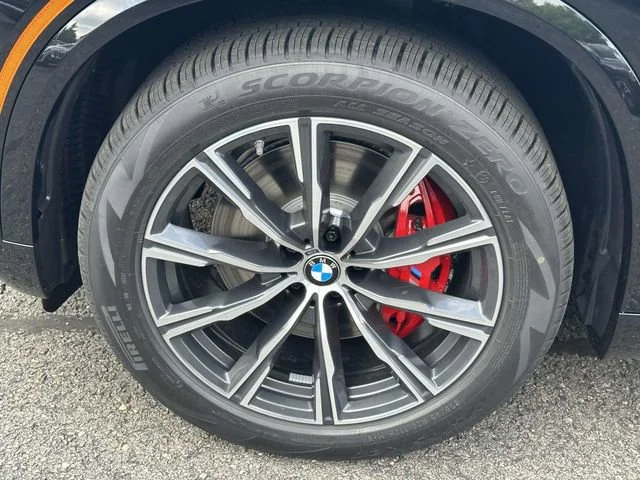New 2026 Black Sapphire BMW xDrive40i image 7