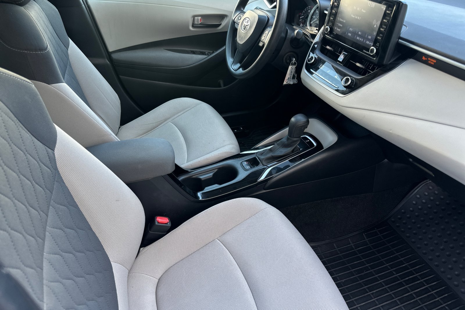 Certified Used 2022 White Toyota LE image 15