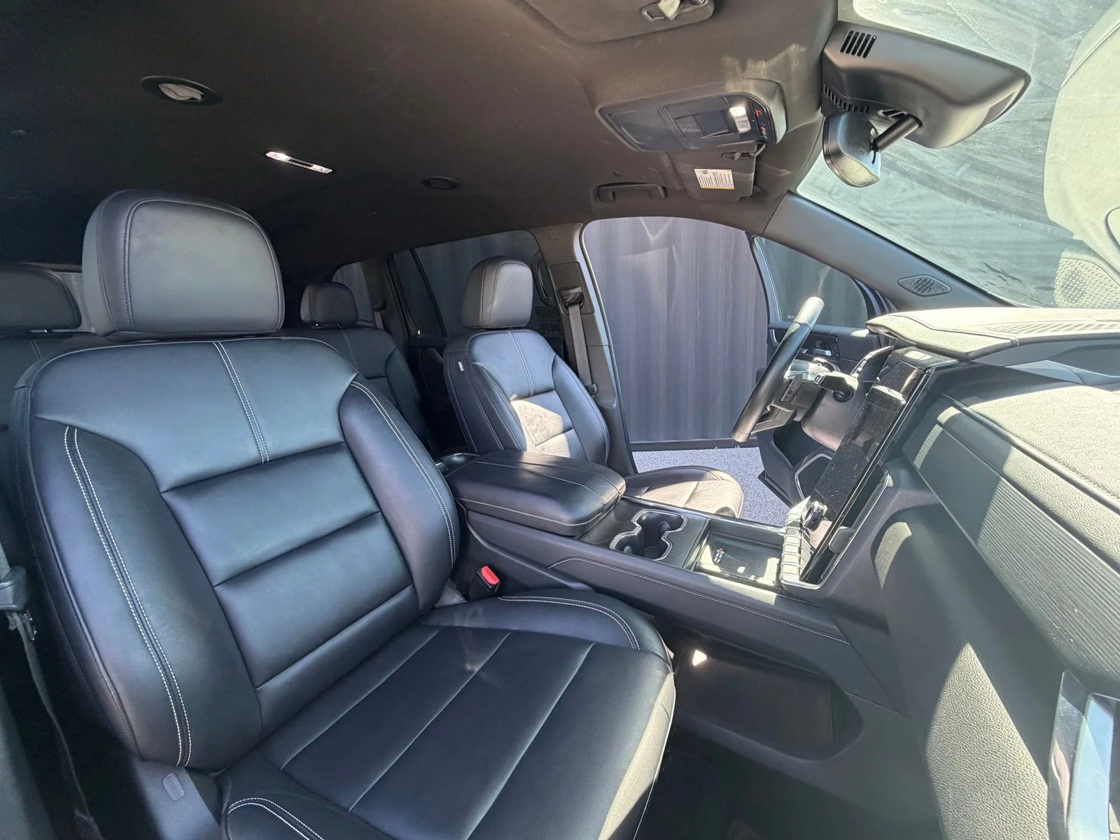 Used 2024 Black GMC Elevation image 33
