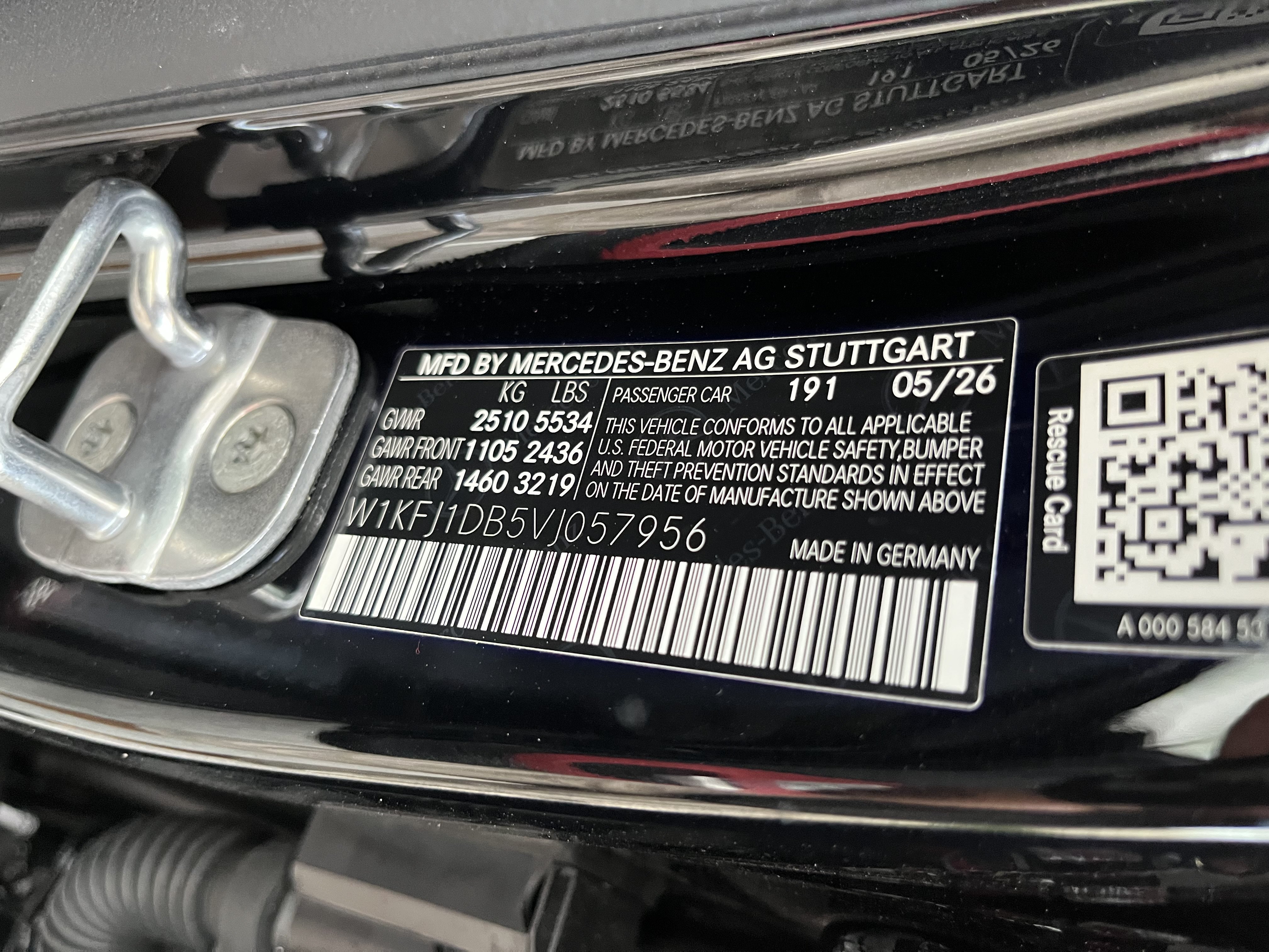New 2027 COSMOS BLACK Mercedes-Benz CLA 250+ Electric image 26