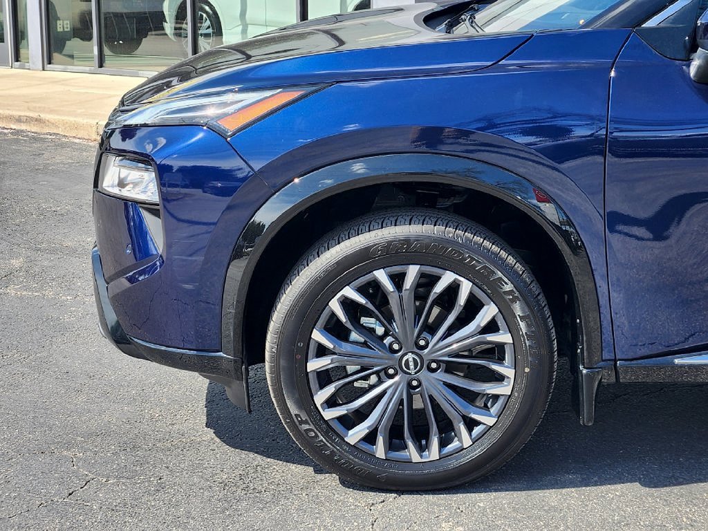 Certified Used 2026 Blue Nissan Platinum image 9
